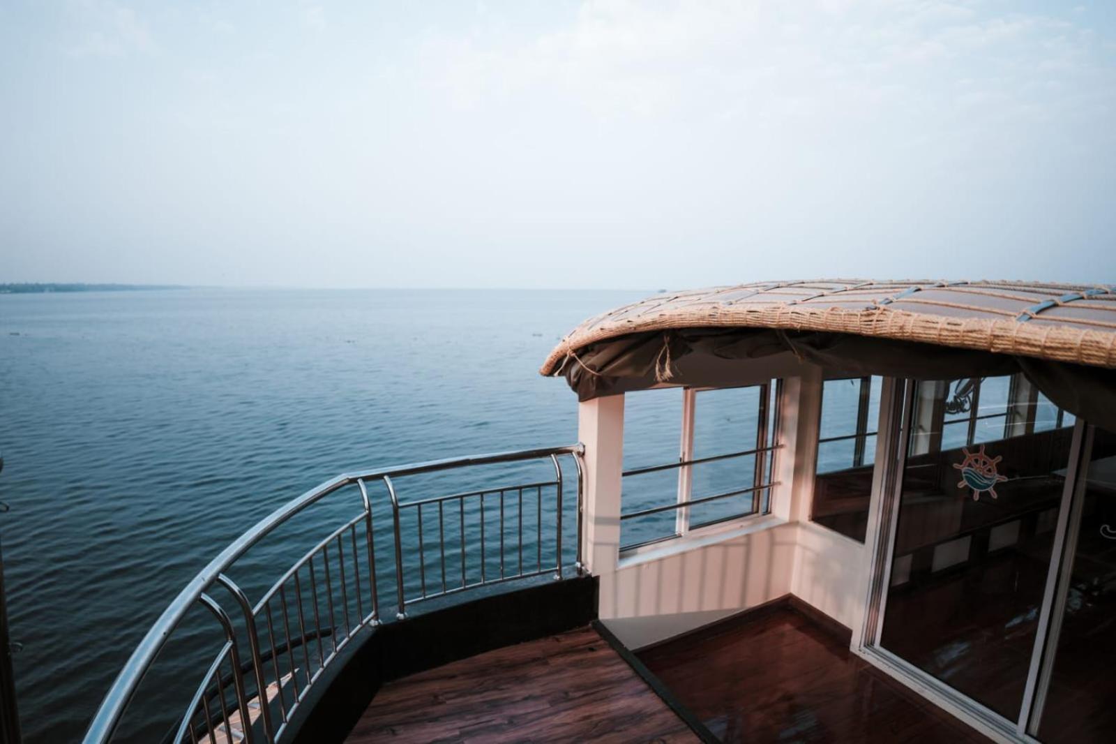 Venice Premium Houseboats Alleppey Alappuzha Экстерьер фото