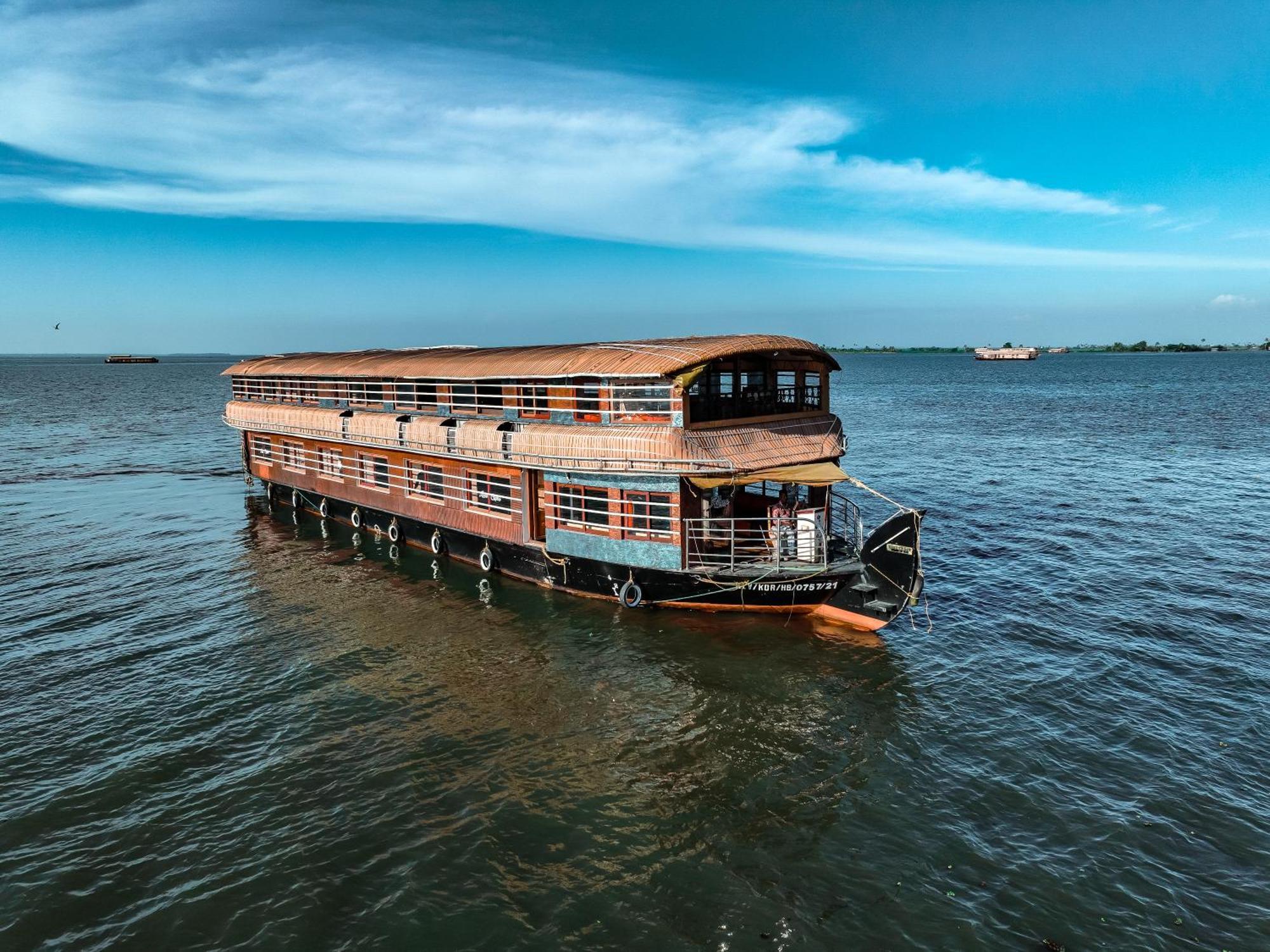 Venice Premium Houseboats Alleppey Alappuzha Экстерьер фото