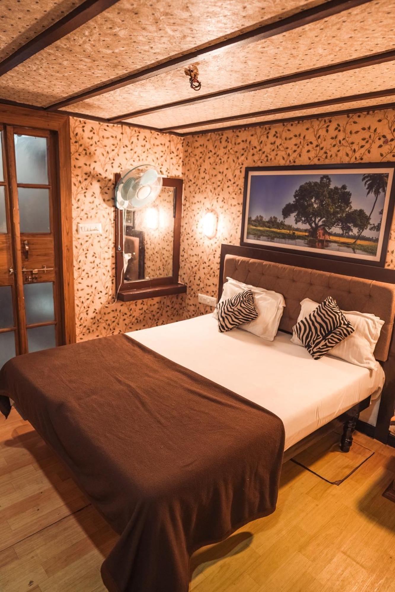 Venice Premium Houseboats Alleppey Alappuzha Экстерьер фото