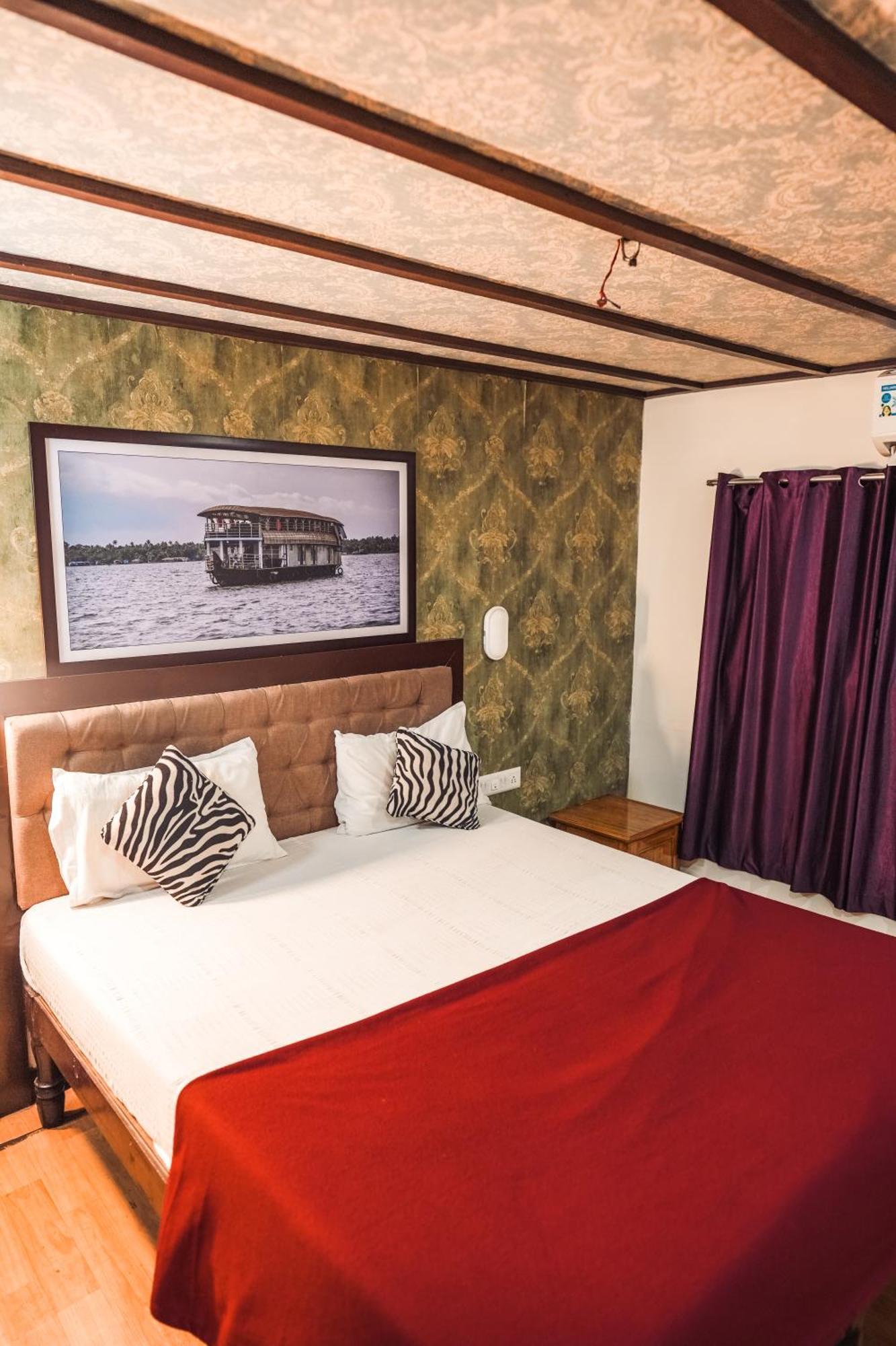 Venice Premium Houseboats Alleppey Alappuzha Экстерьер фото