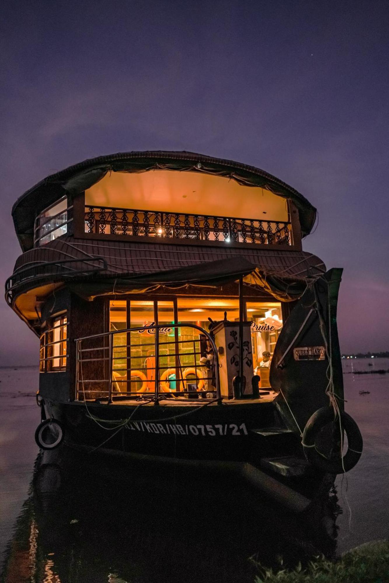 Venice Premium Houseboats Alleppey Alappuzha Экстерьер фото