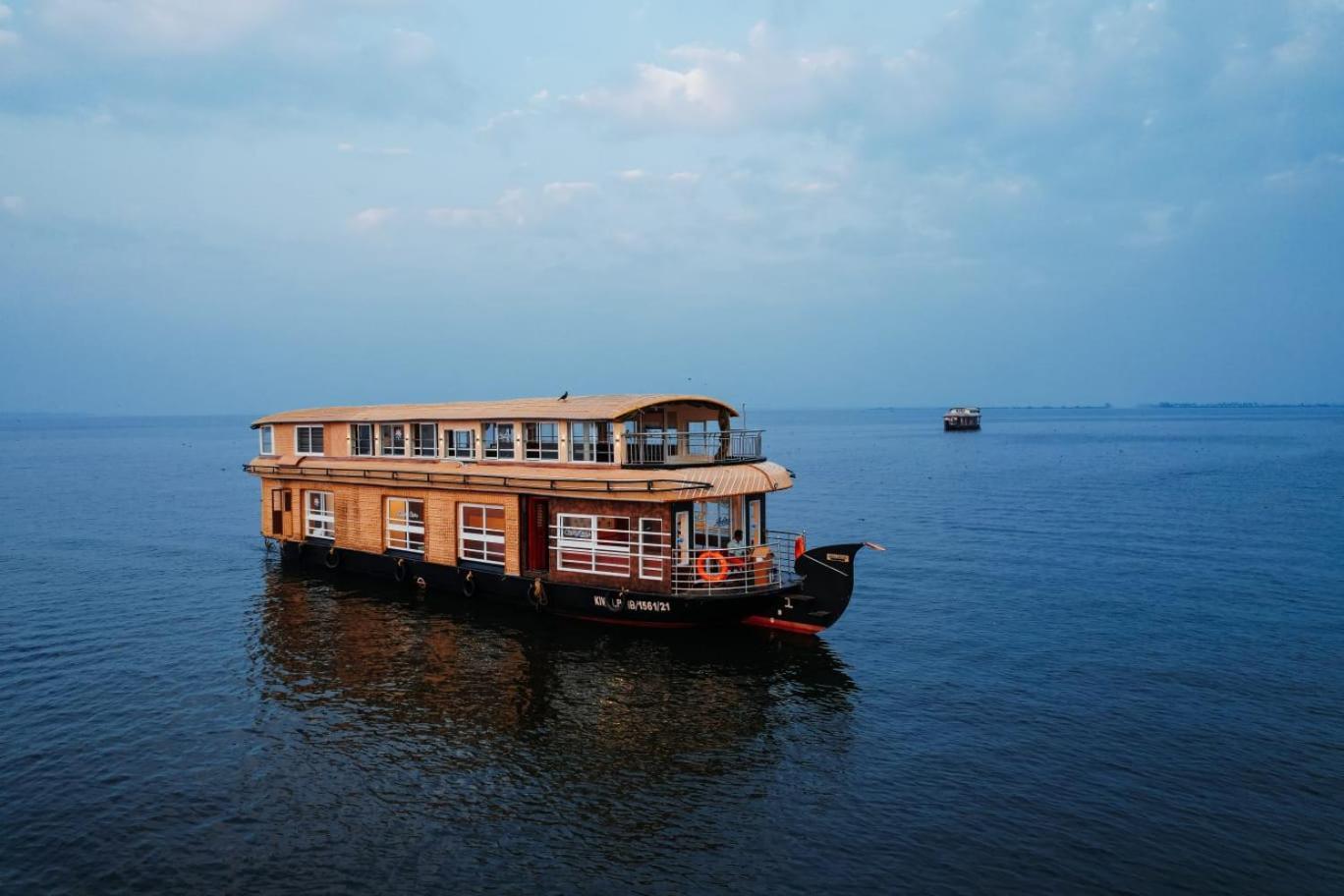 Venice Premium Houseboats Alleppey Alappuzha Экстерьер фото