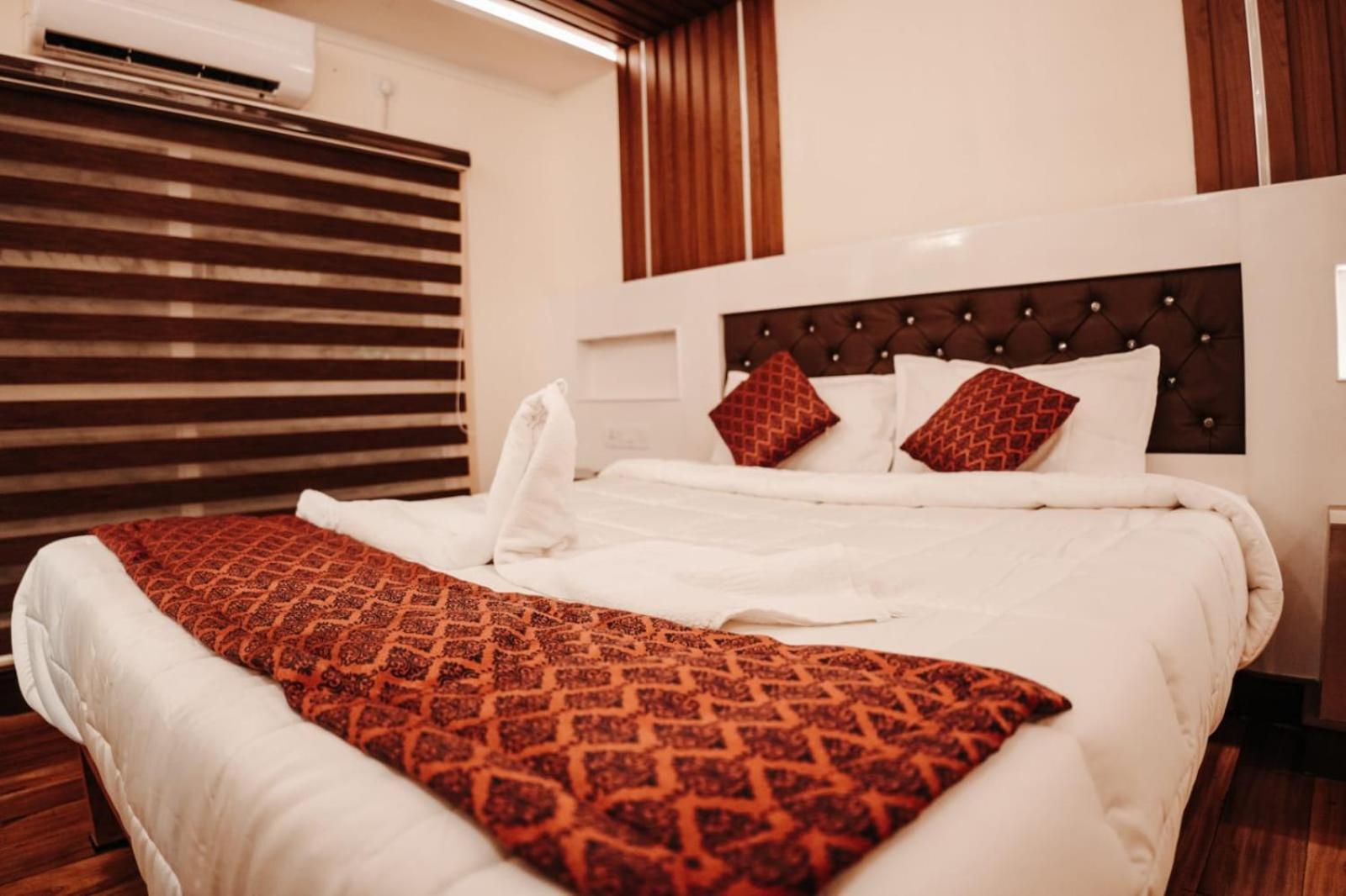 Venice Premium Houseboats Alleppey Alappuzha Экстерьер фото